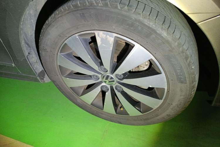 Used Volkswagen Sagitar 2017 180TSI Automatic Luxury Edition