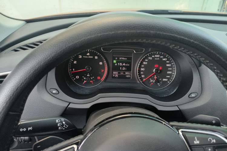 Used Audi Q3 2015 35 TFSI Comfort Model
