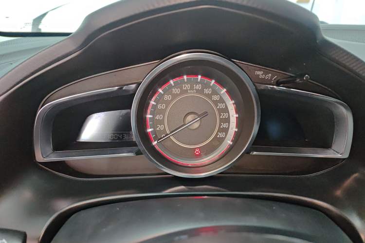 Used Mazda Mazda 3 Axela 2016 Sedan 1.5L Automatic Comfort Model
