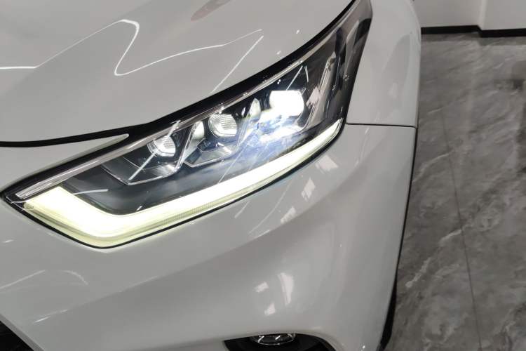 Used Toyota Highlander 2022 Dual-Engine 2.5L Four-Wheel Drive Prestige Version 7 Seats
