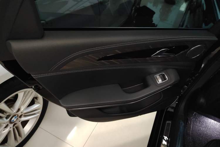 Used Hongqi H9 2020 2.0T Smart Connect Flagship Edition
