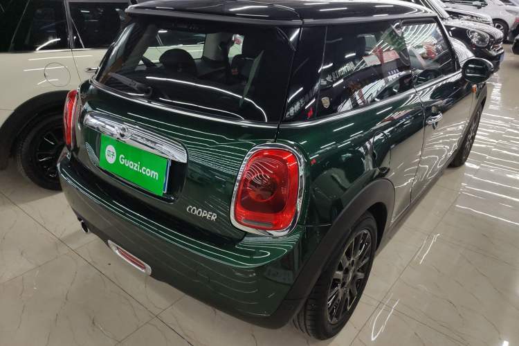 Used  MINI 2016 1.5T COOPER
