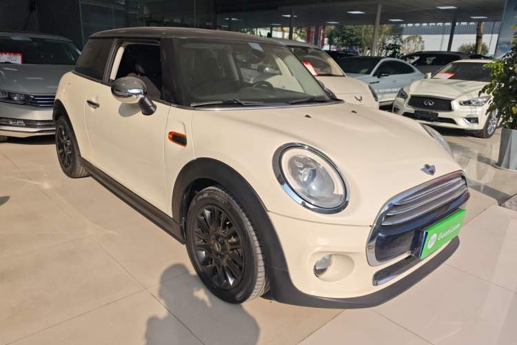 Used  MINI 2016 1.5T COOPER
