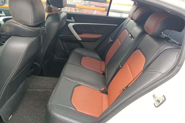 Used Geely Auto Emgrand 2016 Hatchback RS 1.5L Manual - Upward Edition
