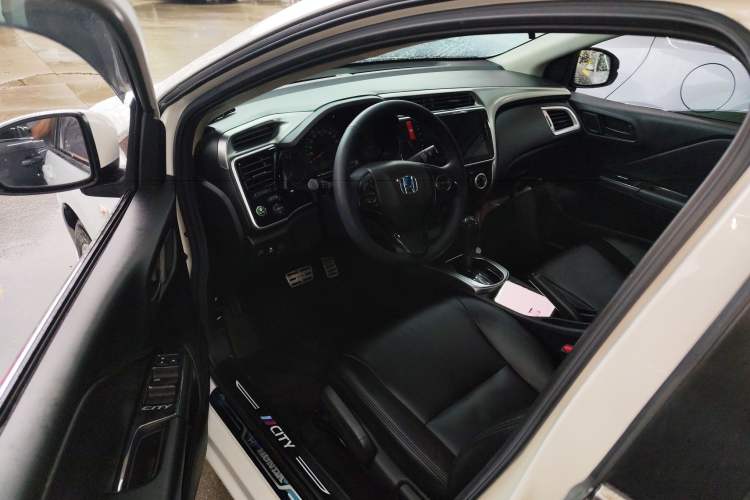 Used Honda City 2015 1.5L CVT Luxury Edition
