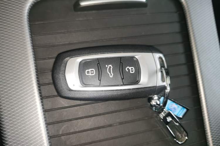 Used Geely Auto Emgrand GL 2018 1.8L DCT Elite Smart Connectivity Version
