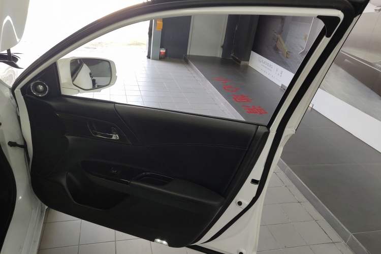 Used Honda Accord 2016 2.4L Luxury Edition
