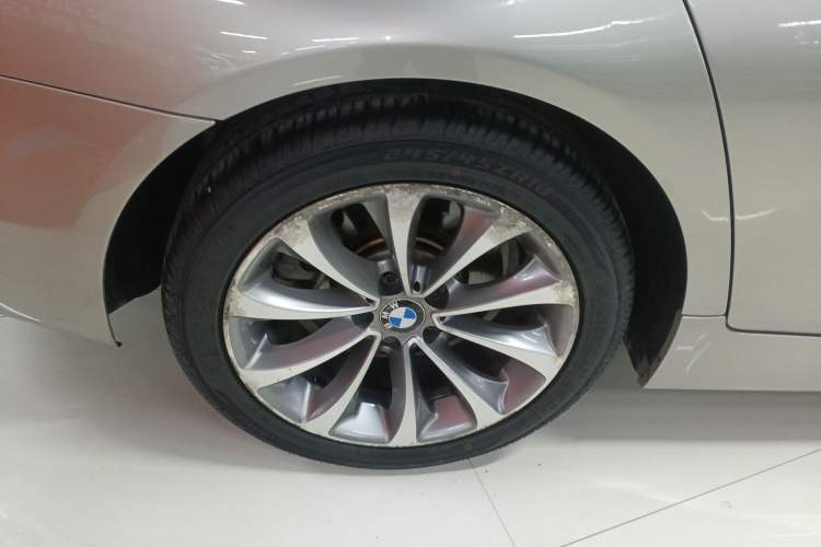 Used BMW 5 Series 2017 525Li Leading Model
