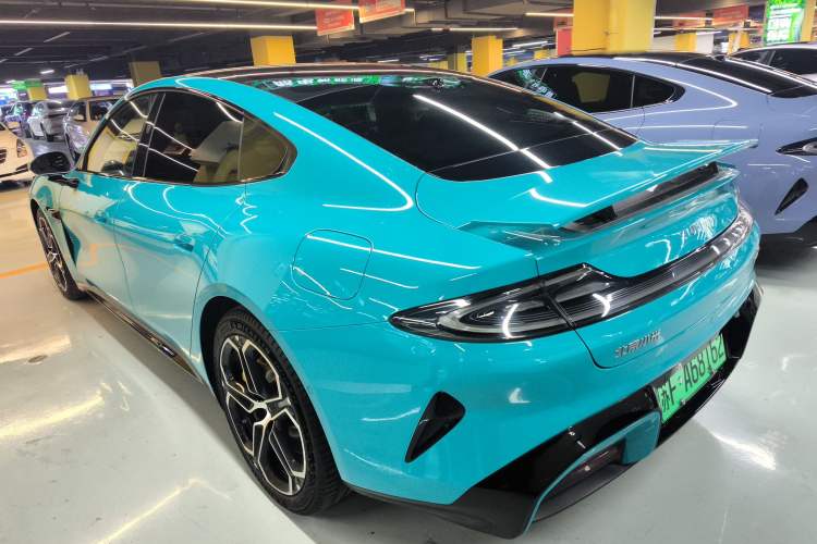 Used  SU7 2024 Four-Wheel Drive Ultra-Long Range Advanced Intelligent Driving Max Edition
