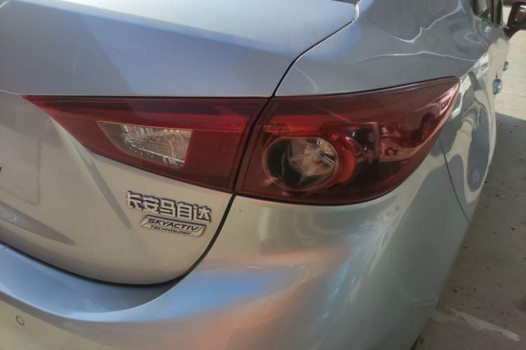 Used Mazda Mazda 3 Axela 2017 Sedan 1.5L Automatic Luxury Model Emission Standard China V
