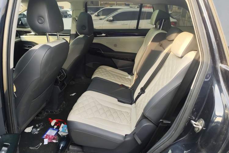 Used Volkswagen ID.6 CROZZ 2021 Long-Range PRO Edition
