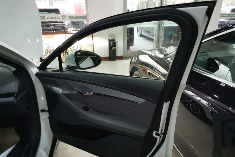 Used VOYAH PASSION 2024 PHEV Four-Wheel Drive Ultra-Long Range Executive Edition
