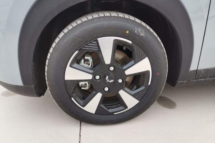 Used Wuling Bingo PLUS 2024 401 km Range 5-Seater Version