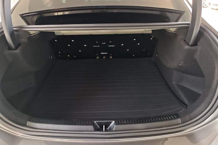 Used Mercedes-Benz A-AMG 2025 AMG A 35 L 4MATIC
