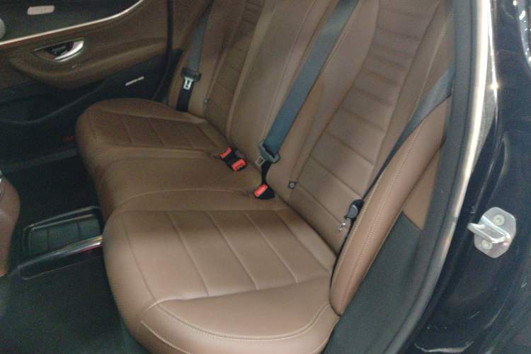 Used Mercedes-Benz E-Class 2019 Restyled E 300 L Sporty and Stylish Edition
