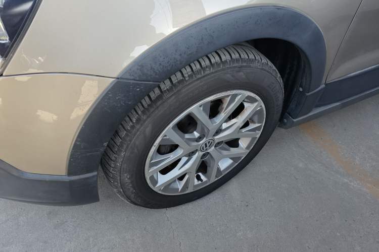 Used Volkswagen Polo 2014 1.6L Cross Polo Automatic