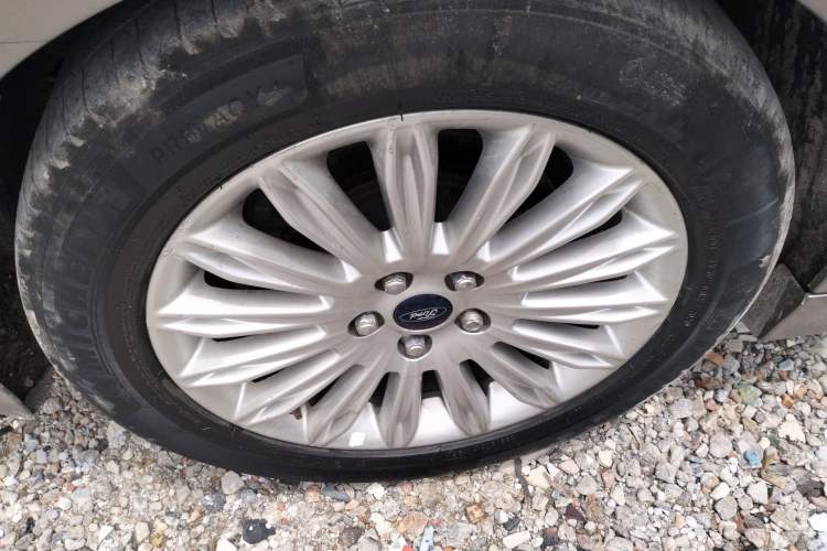 Used Ford Mondeo 2013 2.0L GTDi 200 Luxury Model
