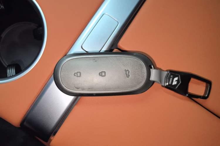 Used Li Auto L8 2023 Air model
