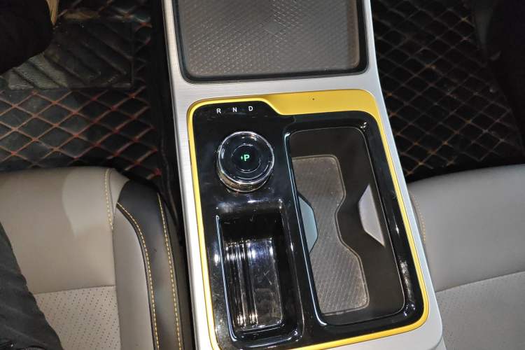 Used AION Y 2022 70 Tech Edition Lithium Iron Phosphate