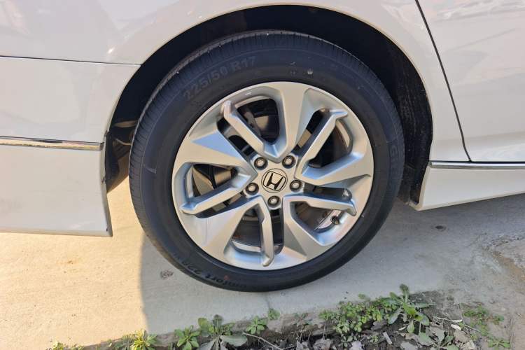 Used Honda Accord 2018 230TURBO Comfort Version National V
