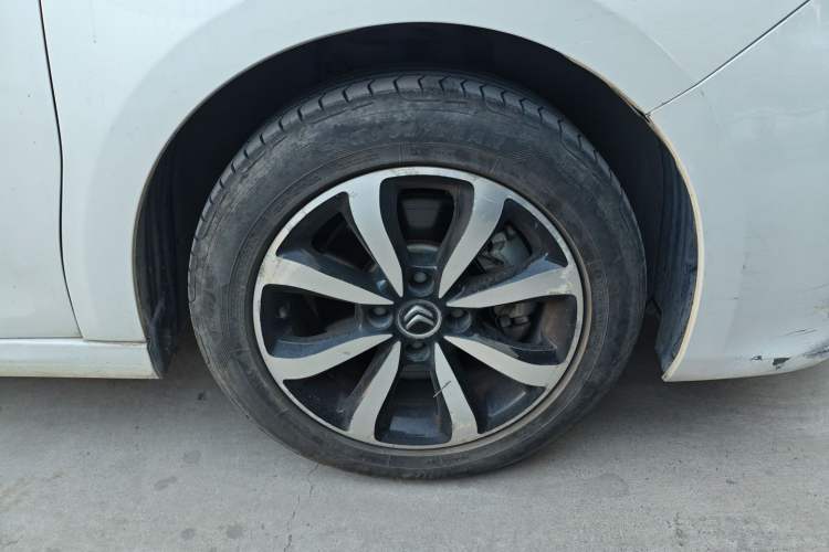 Used Citroen C4 Sega 2016 1.6L Automatic Luxury Model
