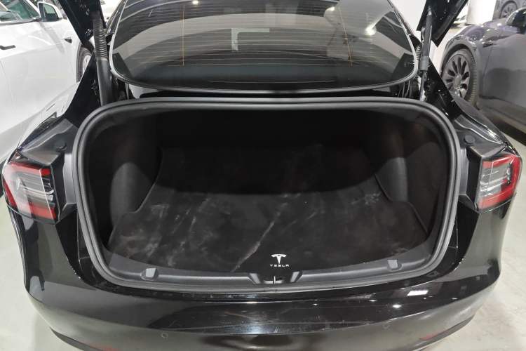 Used Tesla Model 3 2022 Rear-Wheel-Drive Version
