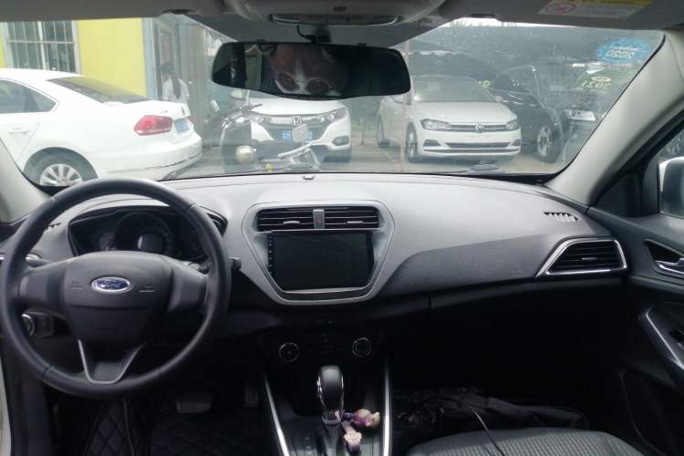 Used Ford Escort 2019 Revised 1.5L Automatic ZhiXiang Version China VI Standard
