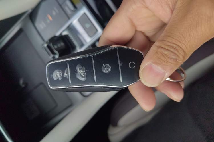 Used BYD Song PLUS New Energy 2025 DM-i Smart Drive 112KM Prestige Model