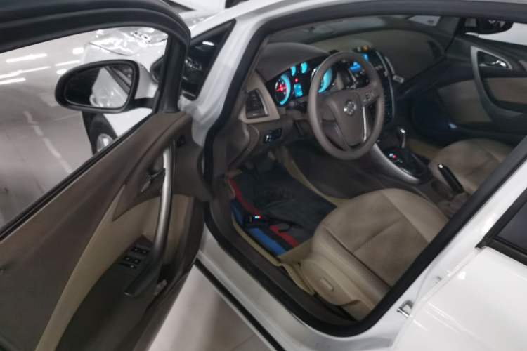 Used Buick GT 2013 GT 1.6L Automatic Fashion Edition