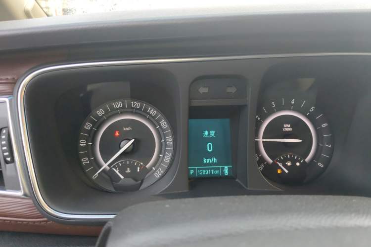 Used Buick GL8 2018 28T Luxury Model China VI Standard