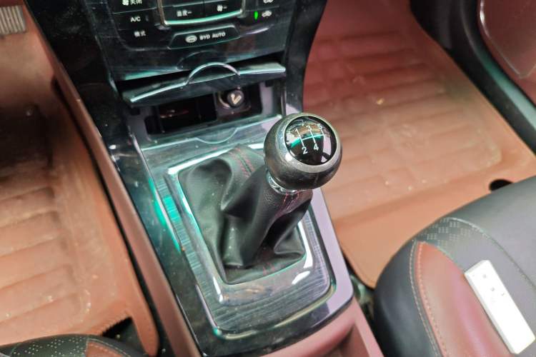 Used BYD Surui 2016 1.5L Manual Elite Edition
