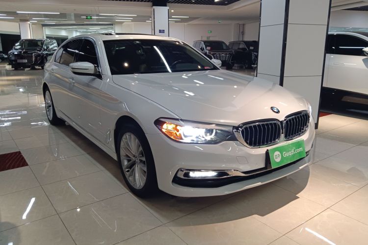 Used BMW 5 Series 2019 525Li Luxury Package
