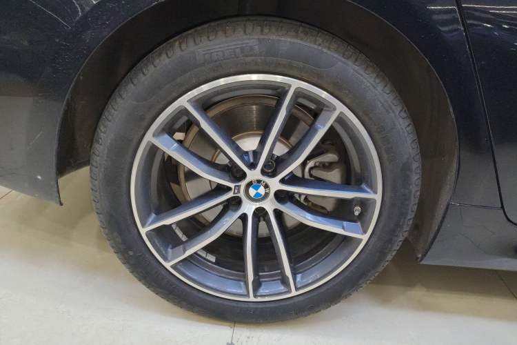 Used BMW 5 Series 2022 Second Facelift 525Li M Sport Package
