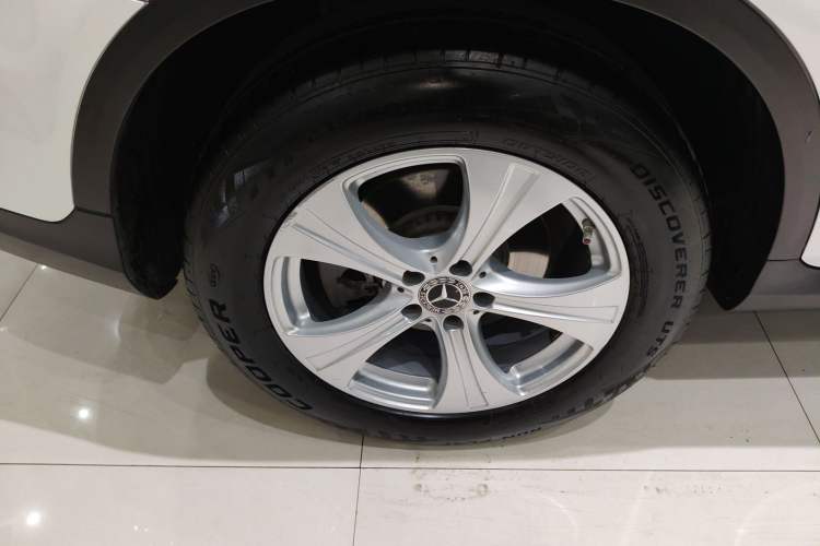 Used Mercedes-Benz GLC 2020 GLC 260 L 4MATIC Dynamic Model
