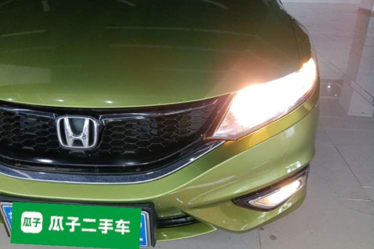 Used Honda Jade 2013 1.8L CVT Luxury Edition 5 seats
