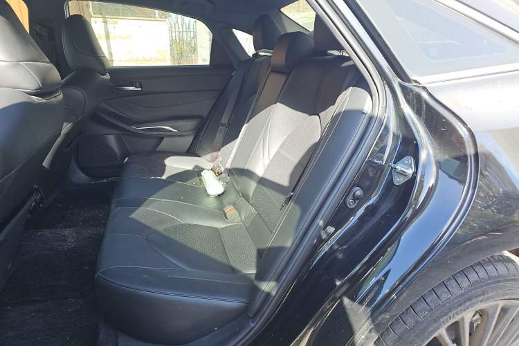 Used Toyota Avalon 2019 2.0L XLE Premium Edition China VI
