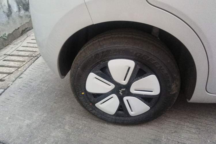 Used Wuling Hongguang MINIEV 2025 Four-Door Version Advanced Edition
