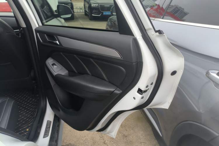 Used Roewe RX5 2018 20T Two-Wheel Drive Automatic Flagship Edition
