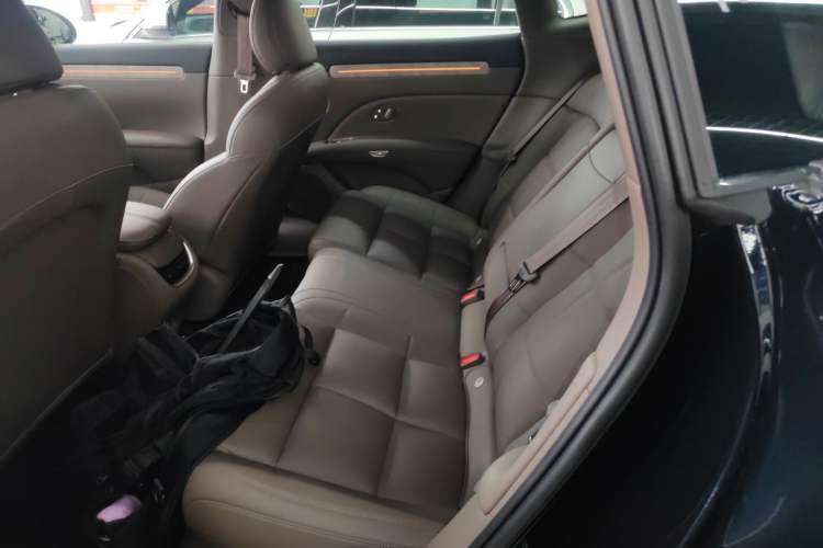 Used  L6 2025 Ultra Model
