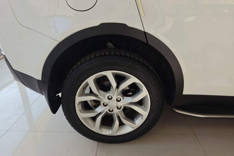 Used Land Rover Discovery Sport 2018 240 PS HSE Version