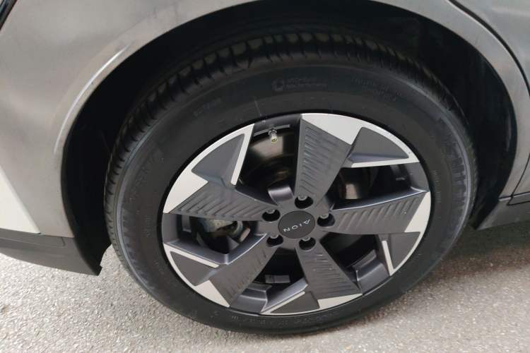 Used AION Y 2022 70 Intelligent Edition Lithium Iron Phosphate
