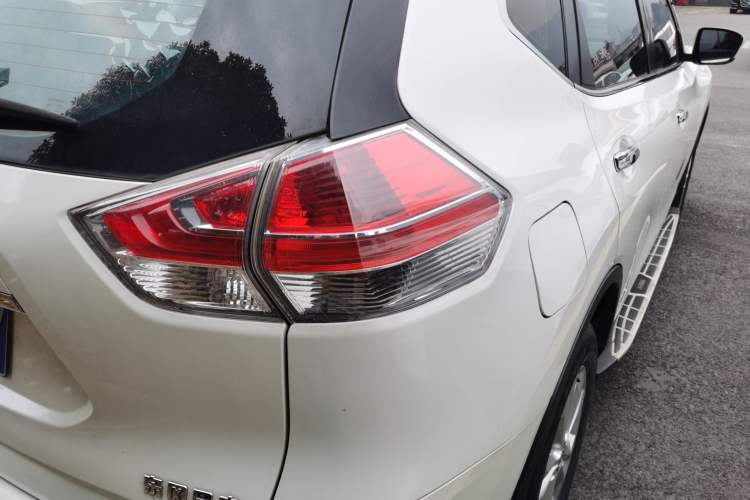 Used Nissan X-Trail 2016 2.0L CVT Smart Enjoyment Version 4WD