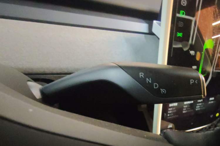 Used Tesla Model Y 2024 Rear-Wheel-Drive Version