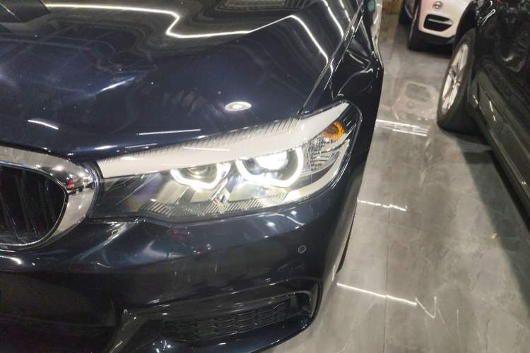 Used BMW 5 Series 2019 525i M Sport Package
