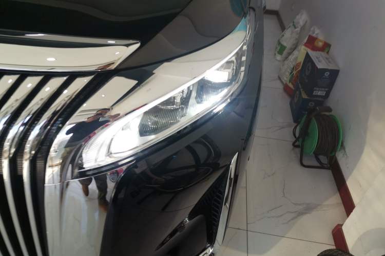 Used Wey Gaoshan 2025 Four-Wheel Drive Alpine 9
