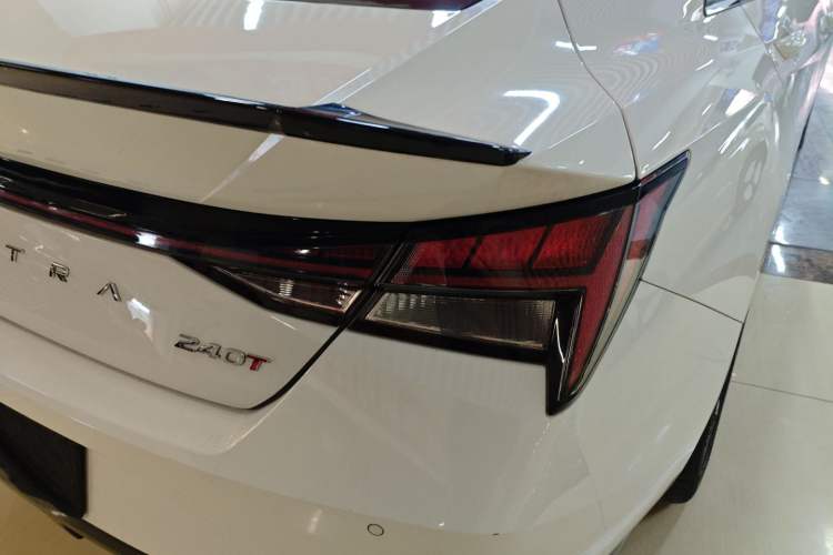 Used Hyundai Elantra 2022 240TGDi DCT LUX Prestige Edition