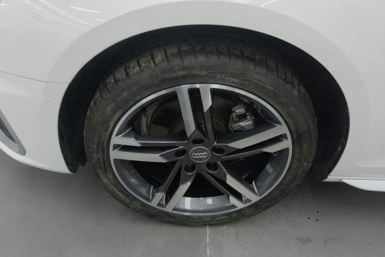 Used Audi A4L 2020 40 TFSI quattro Luxury Dynamic Model