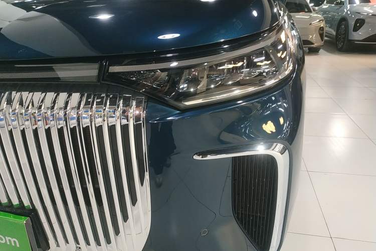 Used VOYAH Dream 2025 PHEV Four-Wheel-Drive Flagship Kunpeng Edition