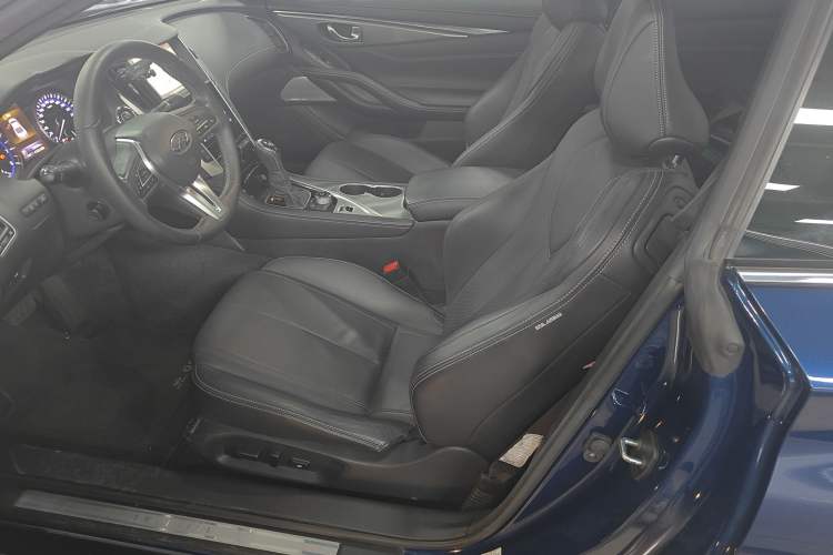 Used Infiniti Q60 2019 2.0T Luxury Edition
