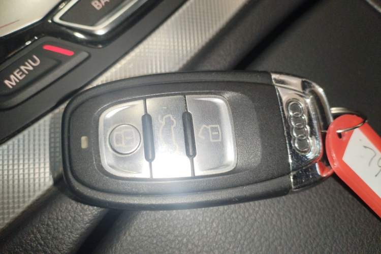 Used Audi A6L 2018 30th Anniversary Edition 35 TFSI Fashion Model
